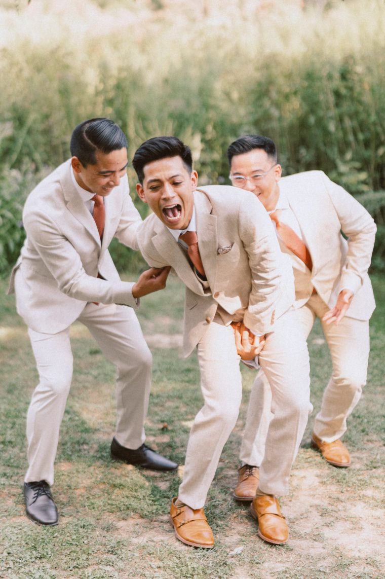 bishop farmstead wedding photographer